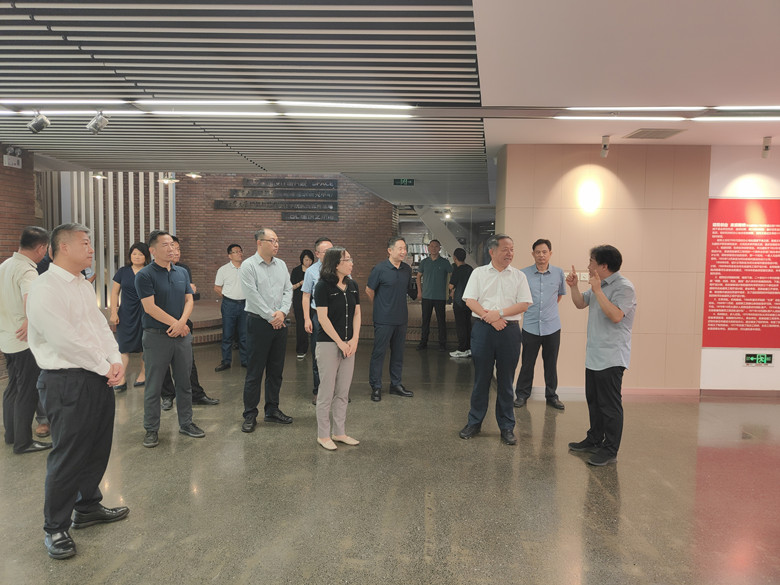 c1424c4fdc1d49d8a3924677d478dcc6.jpg c1424c4fdc1d49d8a3924677d478dcc6.jpg