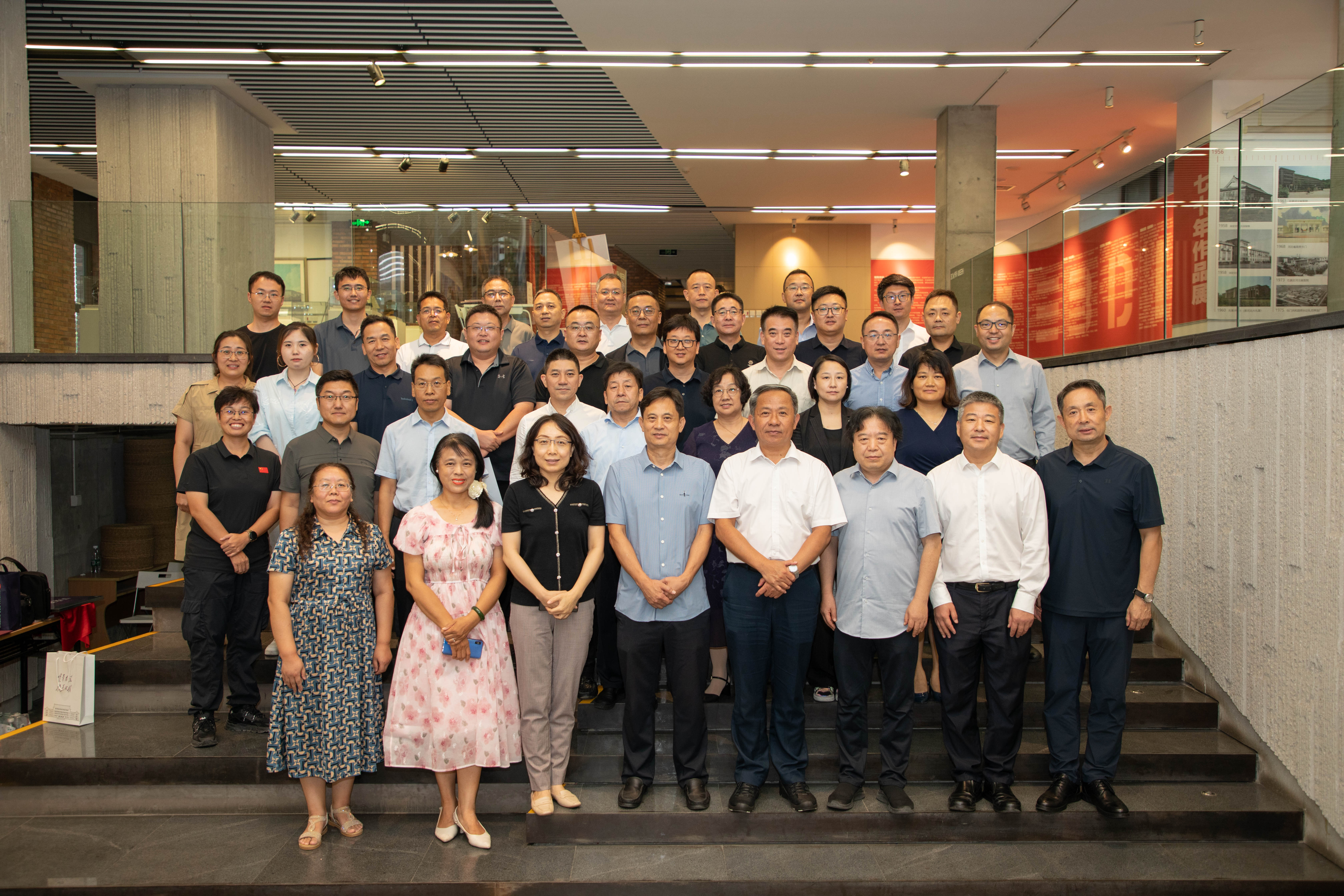 fcd08c5b1762463ba71cb9aad982c5fb.jpg fcd08c5b1762463ba71cb9aad982c5fb.jpg